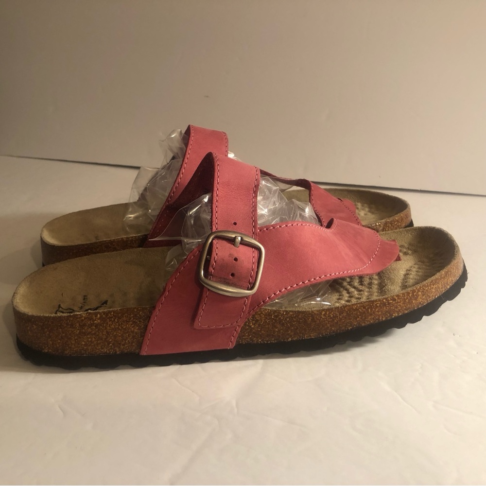 White mountain Carly Sandals Leather Thong Sandals Barbie Core
